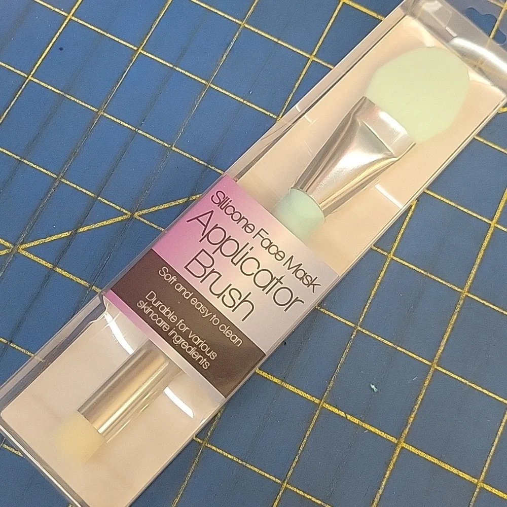 Silicone Face Mask Applicator Brush - Mint Green New In Package